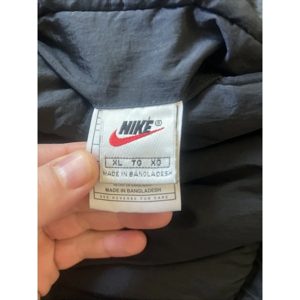Vintage Nike Reversible Puffer Jacket Black Red Embroidered Swoosh Men's XL